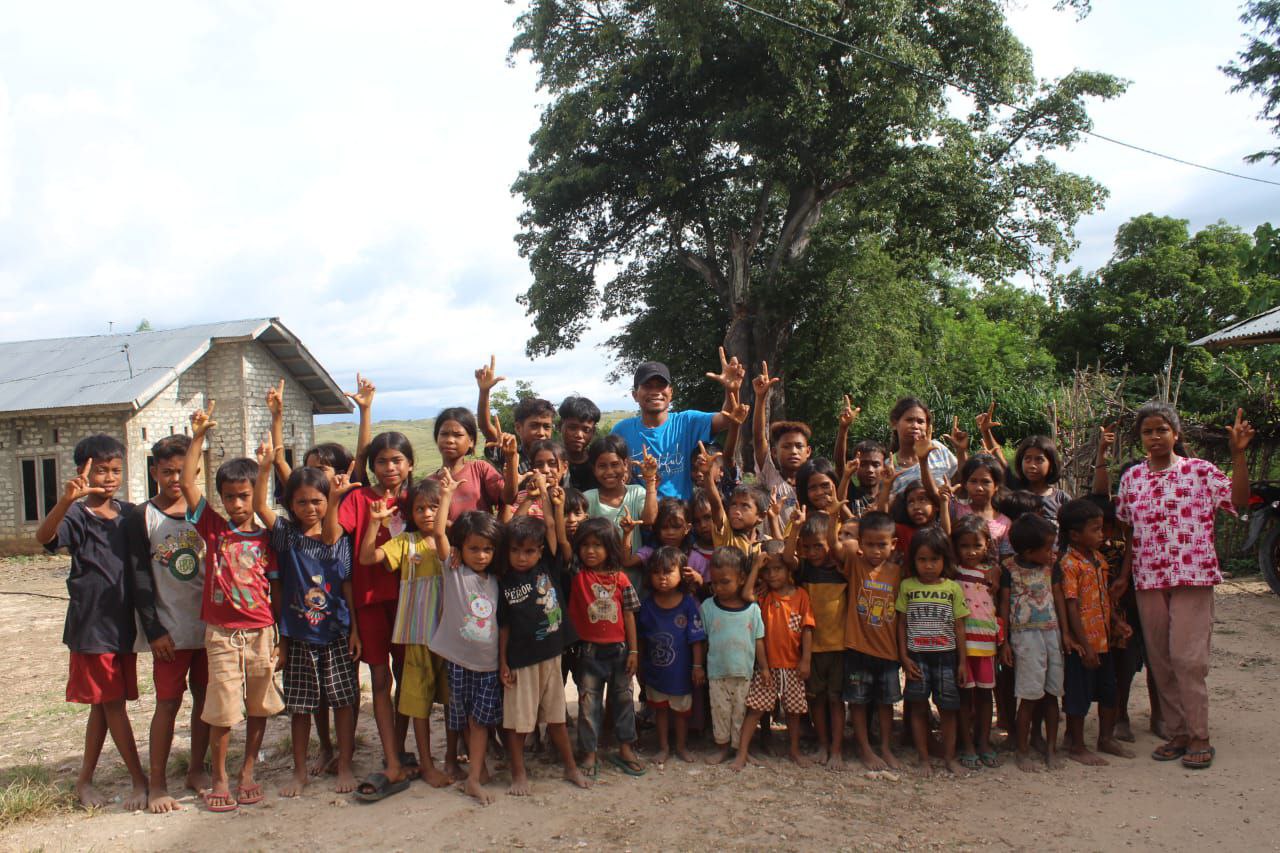 Program sosial Humanitarian Expedition